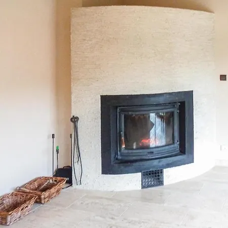 בית נופש Four-bedroom In *