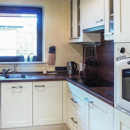 בית נופש Four-bedroom In